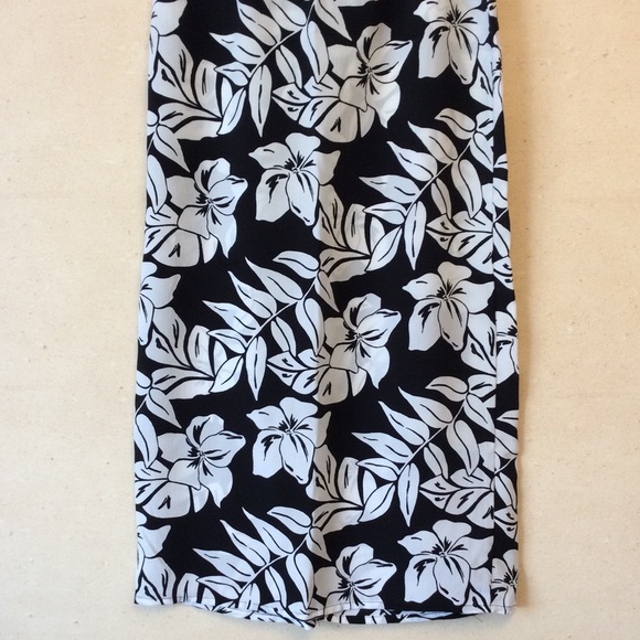 wrap style hibiscus print maxi skirt - Picture 8 of 8